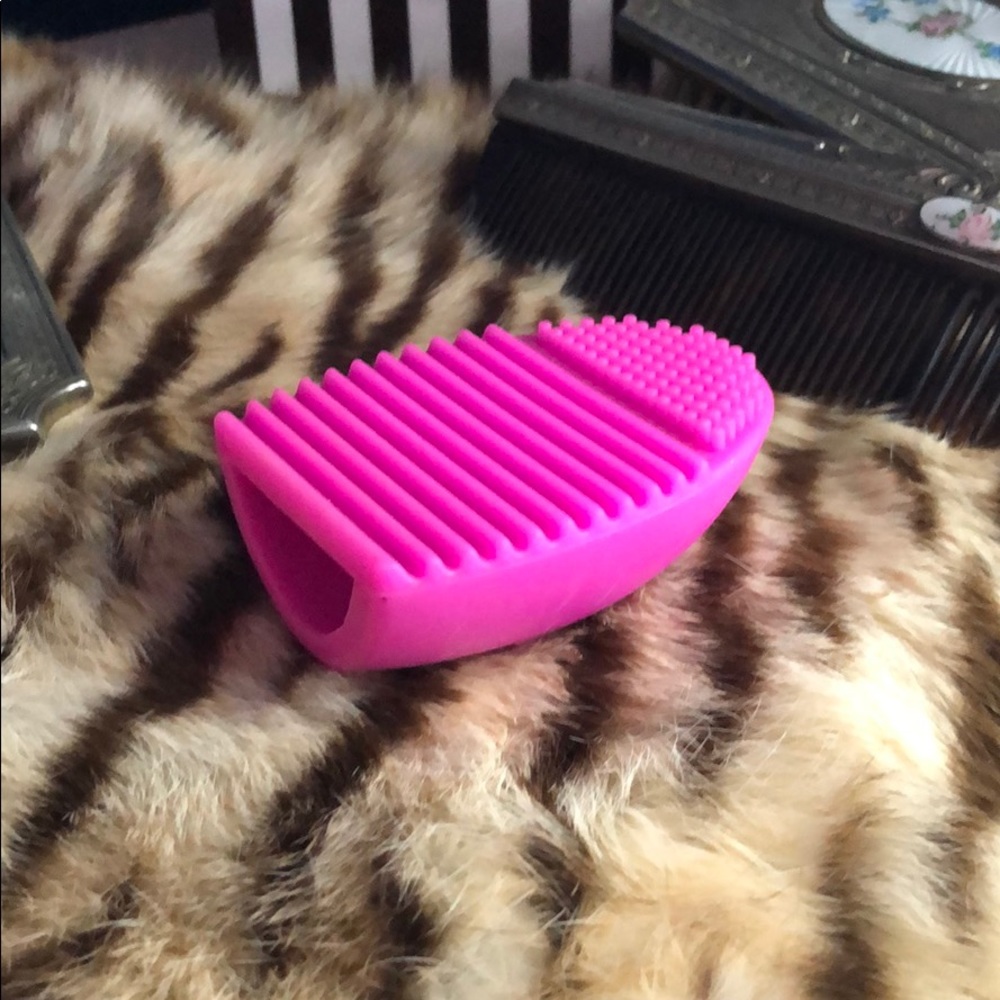 New, never used makeup brush egg
